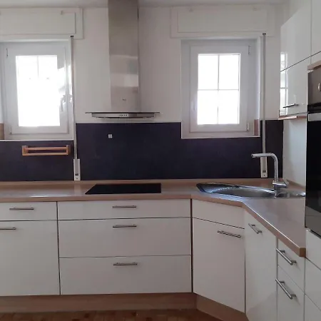 Appartement Schone Ferienwohnung Zum Erholen Oder Fur Pendler *